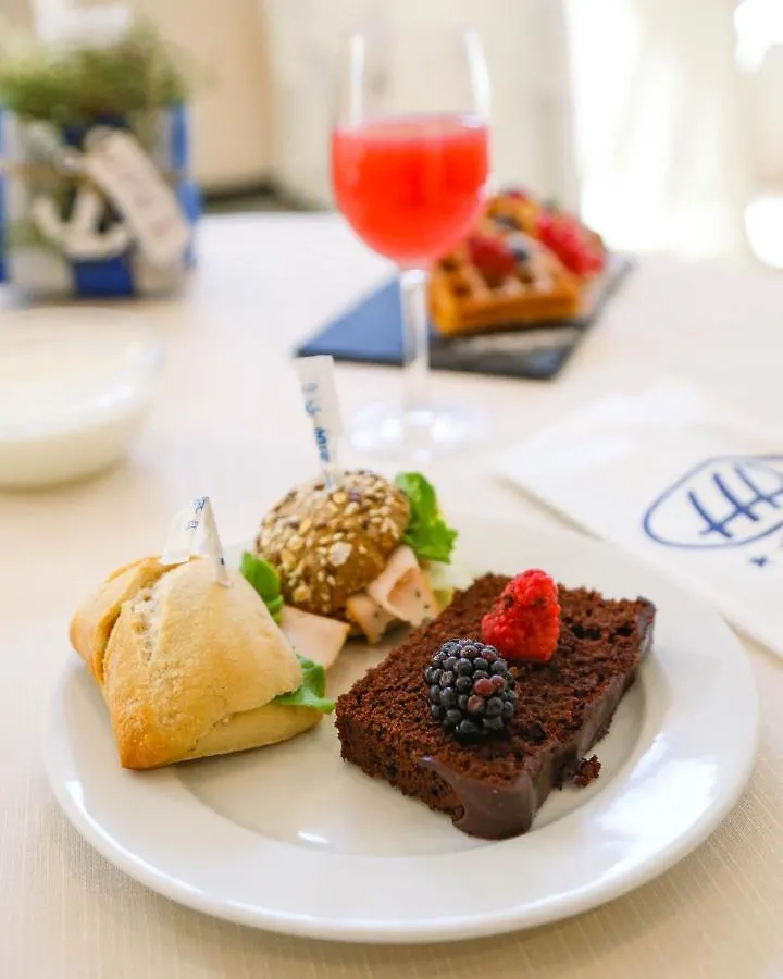 Hotel Polo Rimini 4*,