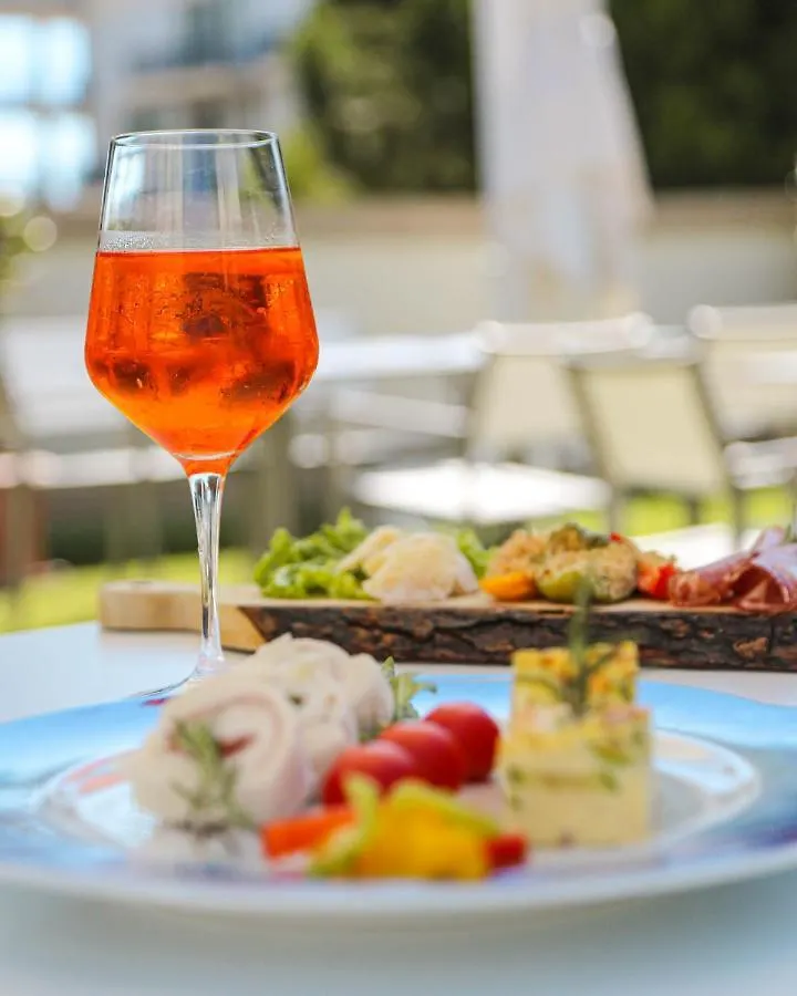 Hotel Polo Rimini 4*,
